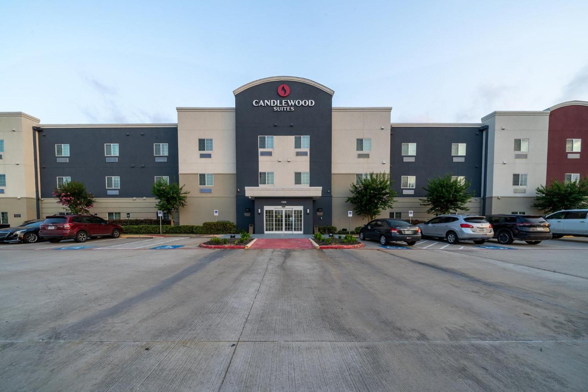 Candlewood Suites Deer Park By Ihg Екстериор снимка