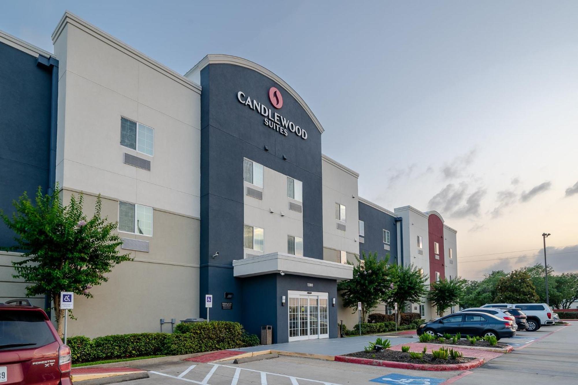 Candlewood Suites Deer Park By Ihg Екстериор снимка